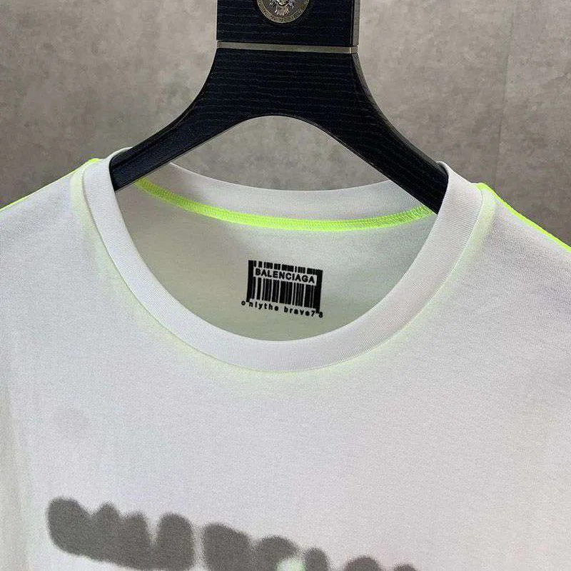 入手困難バレンシアガ KIDS - BLURRY Tシャツ スーパーコピー bar83075