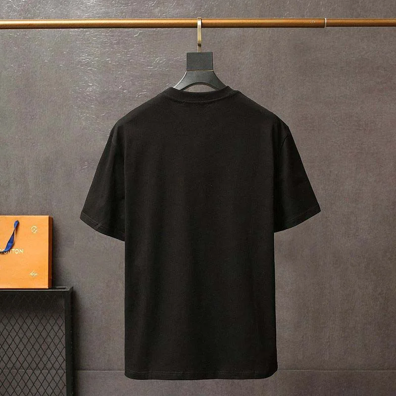 春もの新作バレンシアガ 偽物 メールボックスモノグラムプリント Tシャツ ブラック bas23660
