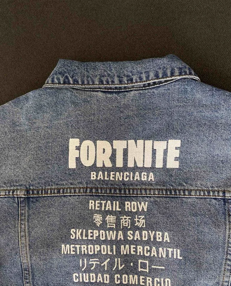 日本未入荷バレンシアガ 偽物 Fortnite©2021 EPIC GAMES, INC Large Fit ジャケット デニム ブルー bas78281