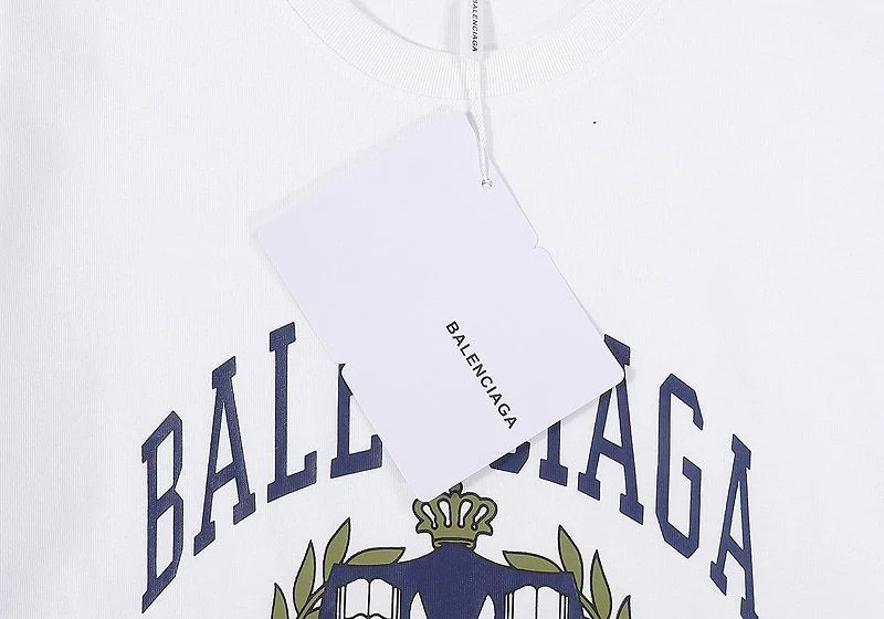 【日本未発売】バレンシアガ 偽物 カレッジミディアムフィット Tシャツ 2色 bau22197