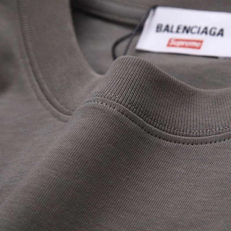 バレンシアガ シュプリーム コピー ロゴ Tシャツ bau64534