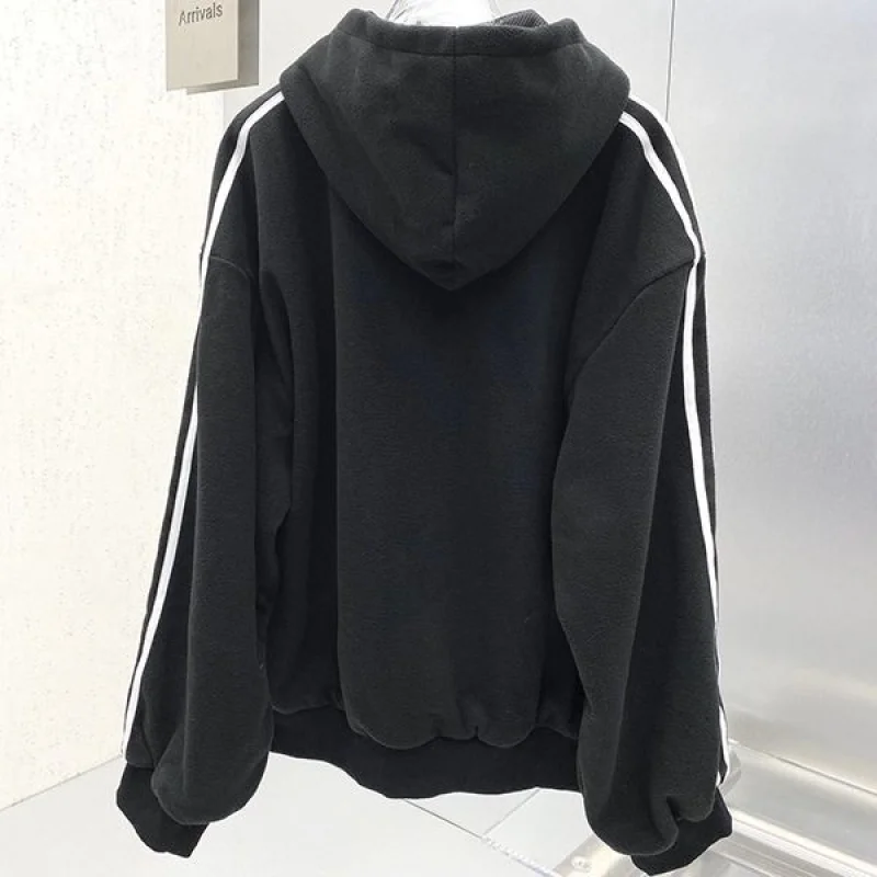 バレンシアガ×アディダス フーディ 偽物 baw08557