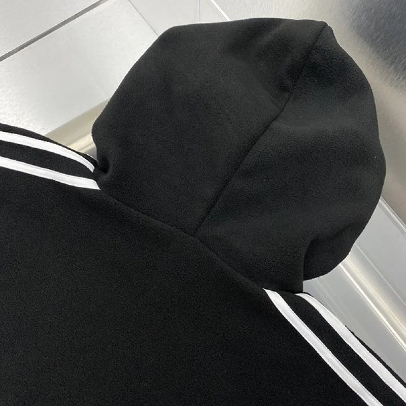 バレンシアガ×アディダス フーディ 偽物 baw08557