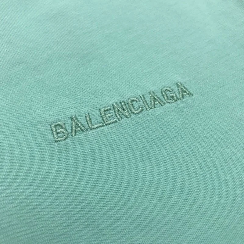 入手困難 バレンシアガ★ミディアムフィットロゴTシャツ コピー bay70046