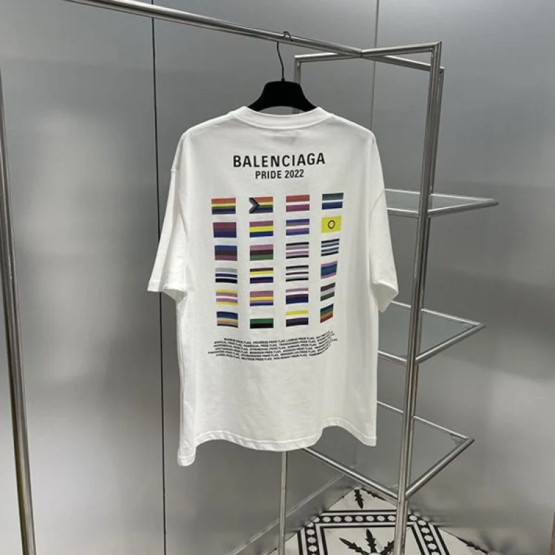 完売必至バレンシアガ PRIDE 22 オーバーサイズ ロゴTシャツ コピー 2色 bay78928