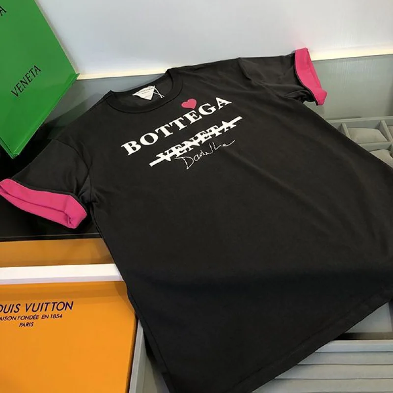 《大人気》【ボッテガヴェネタ】コントラスト ステッチ 偽物 Tシャツ bod48204