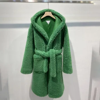 服 bop93718 スーパーコピー
