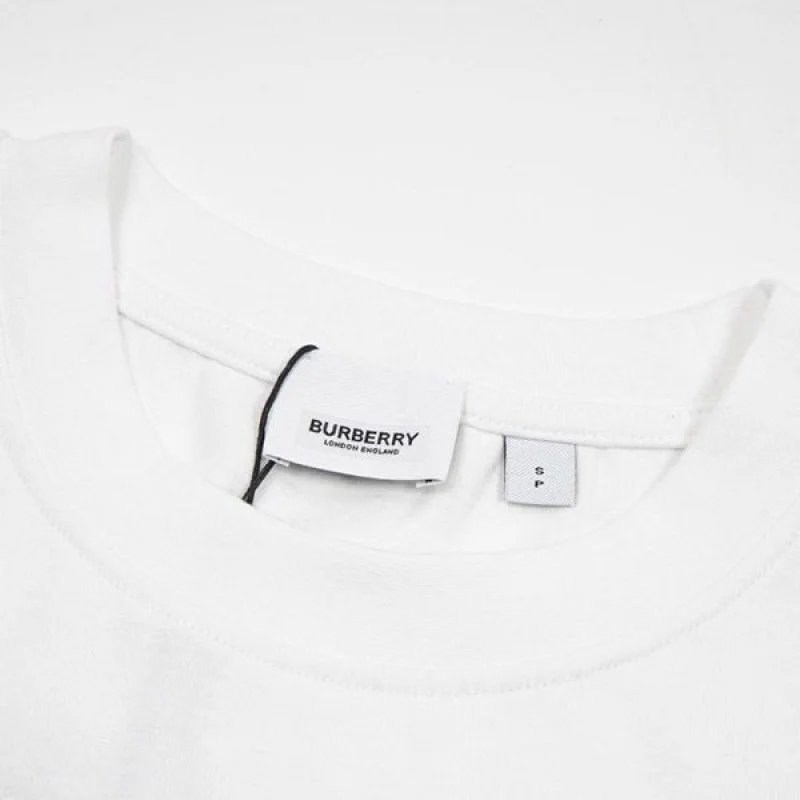 春もの新作バーバリー コピー Tシャツ クルーネック 半袖 ロゴ Bah50424