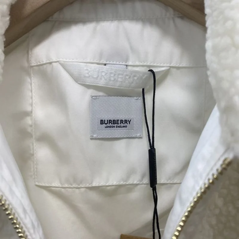 すぐ届くバーバリー ロゴ グラフィック ウール フリースジャケット コピー Bao66076