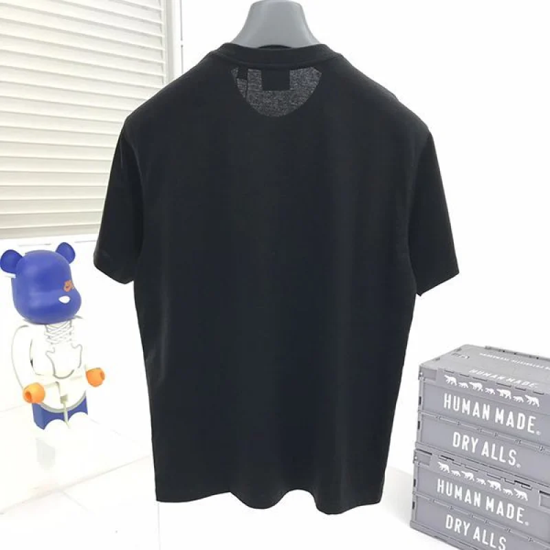 春もの新作バーバリー ラベルアップリケ コットン Tシャツ 偽物 Baq25192