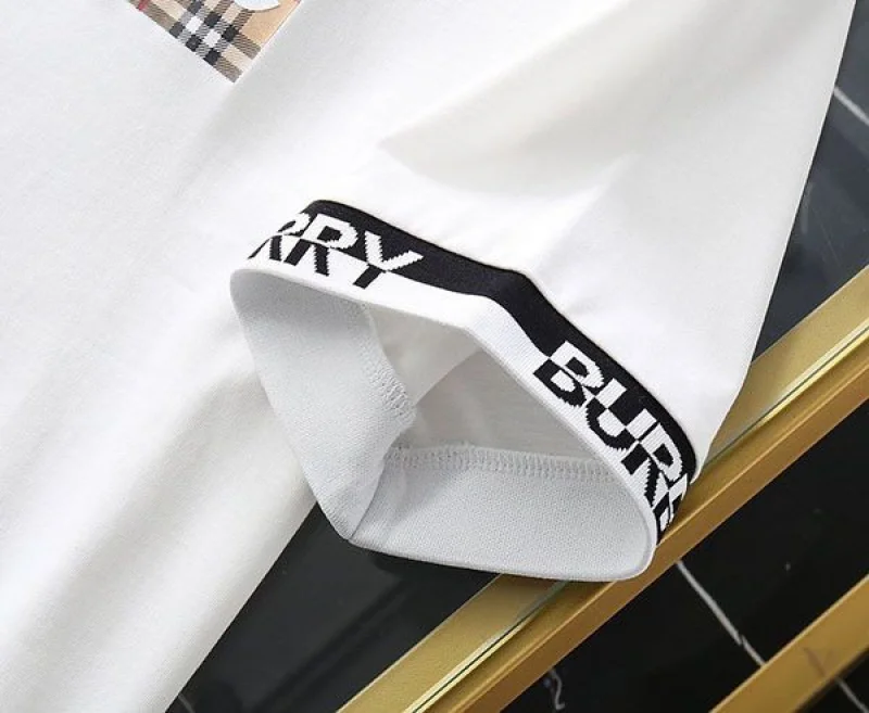 累積売上総額第1位!シュプリーム × バーバリー ボックスロゴ 偽物Tシャツ Bar68239