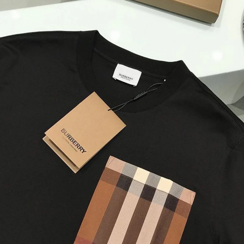お洒落に♪バーバリー Tシャツ 偽物 ブラック Bav82820