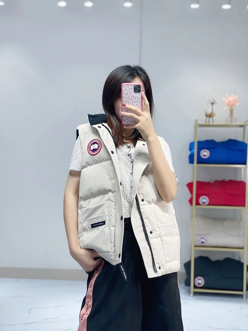 【日本未発売】カナダグース メンズ ダウンコピー GARSON ベスト Cad94653