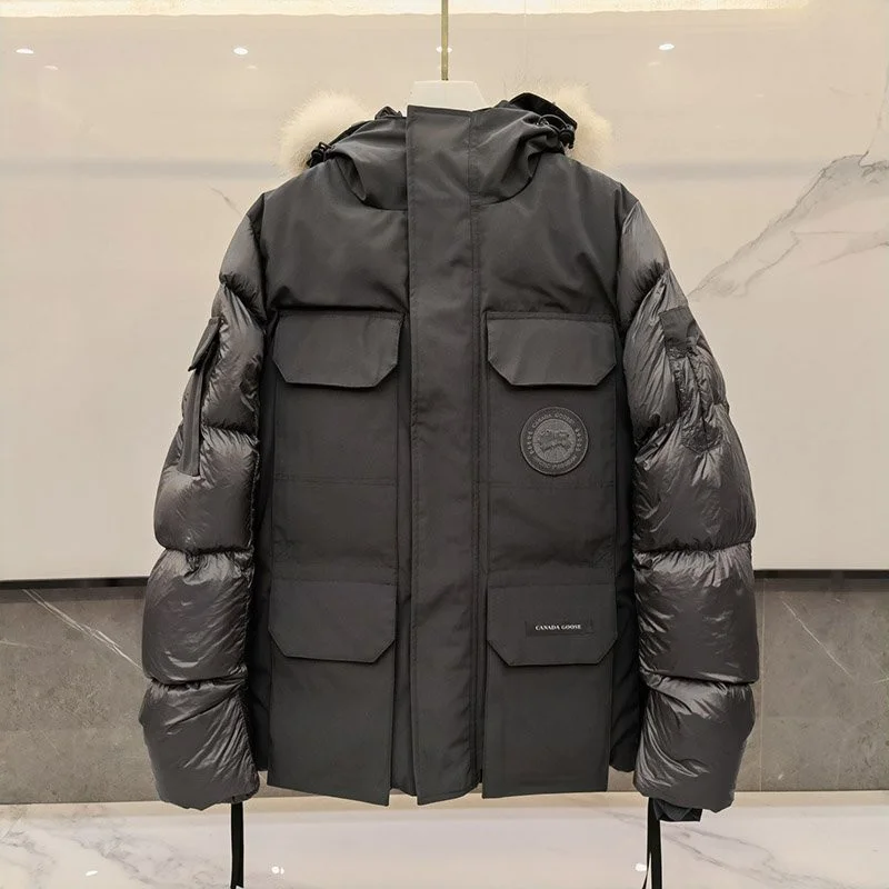 大人気!カナダグース 黒ワッペン MACCULLOCHダウンジャケット 偽物 Cao48924