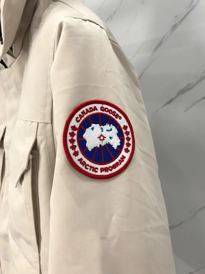 目を惹くカラー カナダグース コピー*Maitland Parka*メイトランド*ブラックレーベル Cav54563