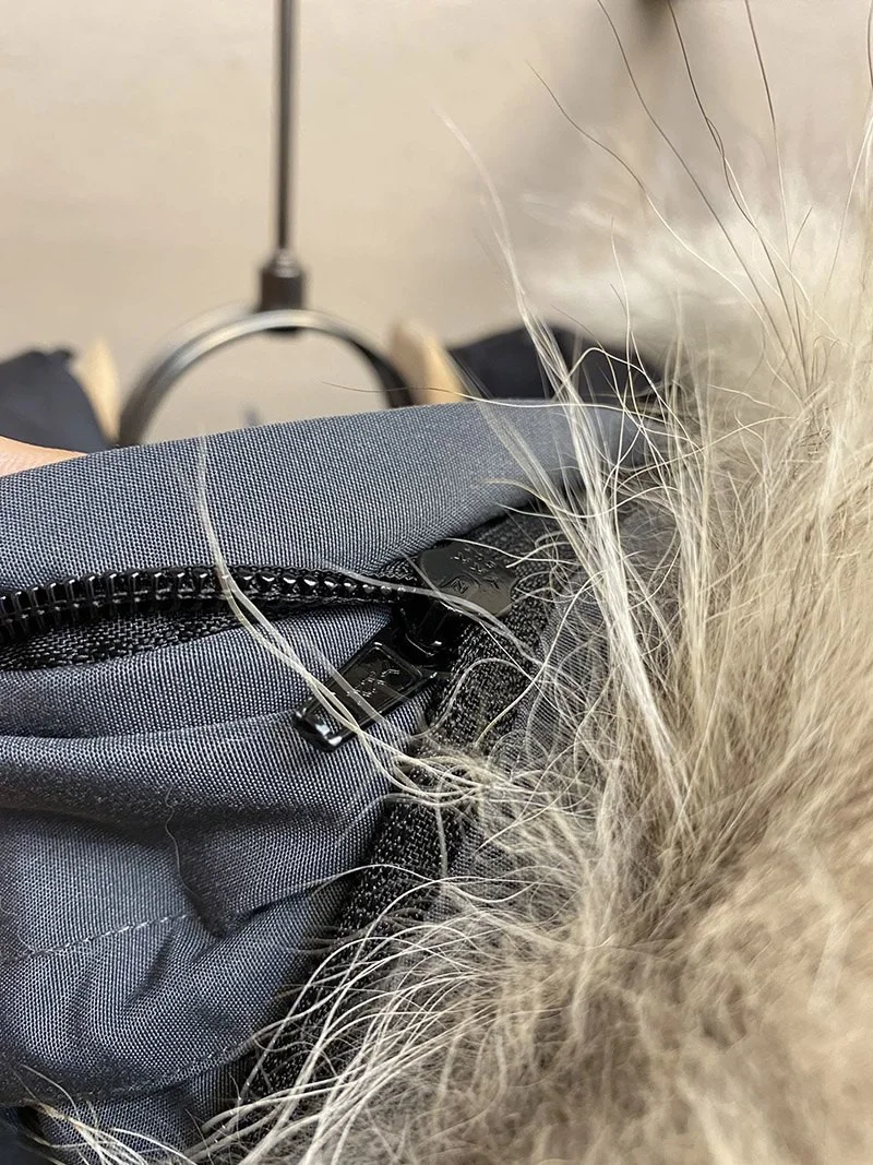 ★日本!!人気!カナダグース*EXPEDITION*エクスペディション*フュージョン 偽物 Caw45668