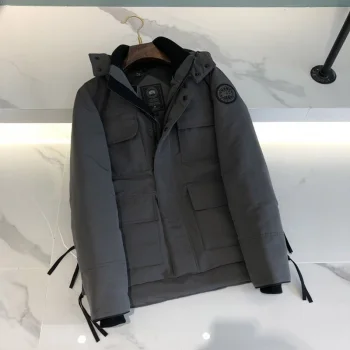 秋冬新作 カナダグース●ブラックレーベル コピー LYNDALE PARKA リンデール Cac88228 ダウン