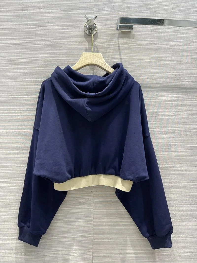 人気♪【セリーヌ】クロップド スウェット パーカーコピー 上下セット Cei17626