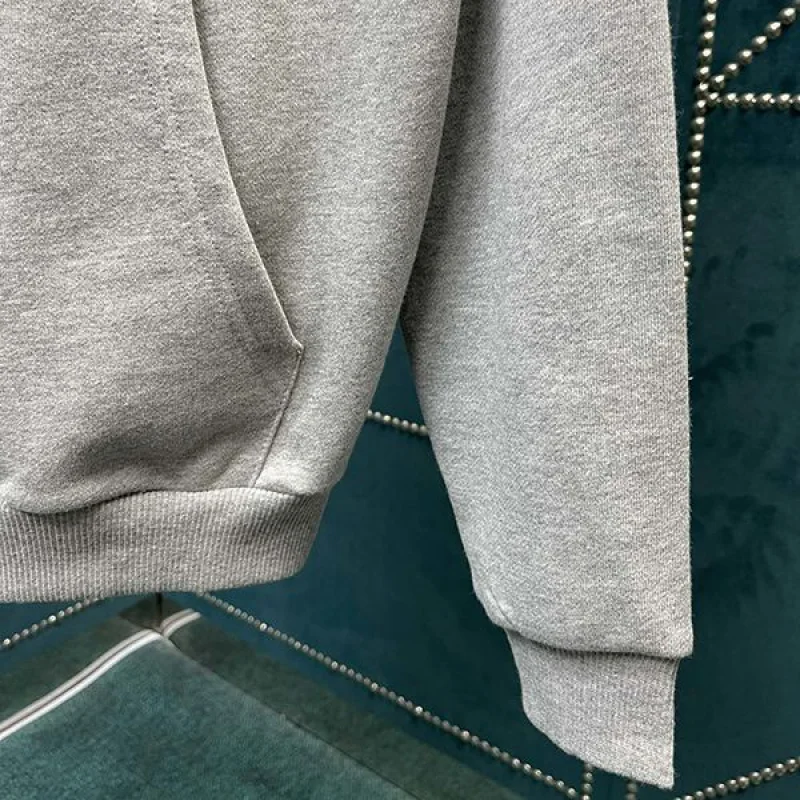 入手困難セリーヌ ロゴ♡クラシックフーディー パーカー 偽物 Cex88030