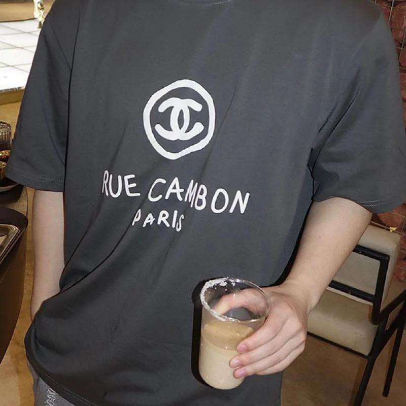 シャネルブランド ccロゴ コットン Tシャツ 偽物 shk33676