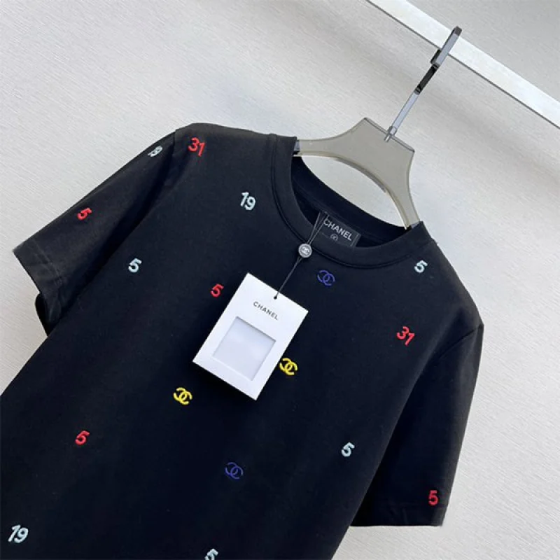 【カラフルロゴがおしゃれ】シャネル トップス 半袖 コピー shs33637