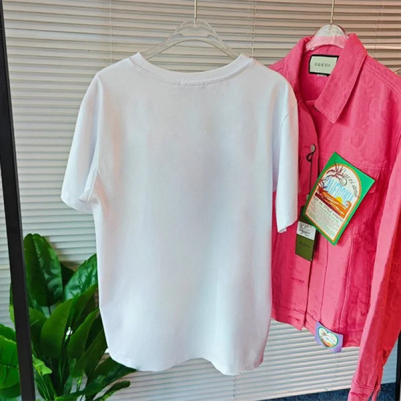 【カジュアルコーデにピッタリ♪】シャネル Tシャツ 偽物 半袖 shv01442