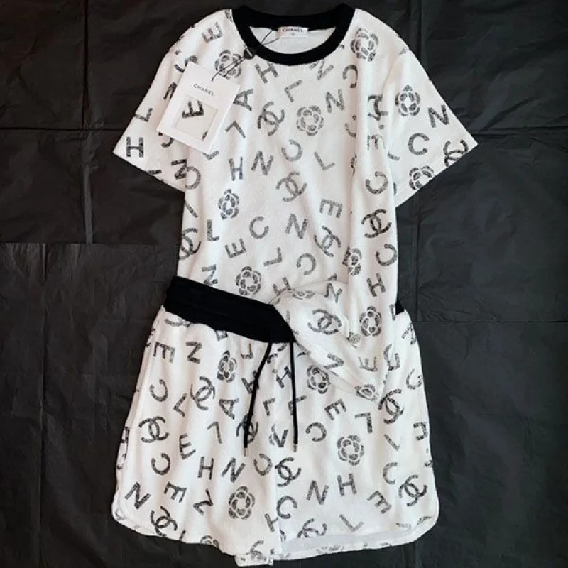 100%実物写真!シャネル ロゴ Tシャツ& ショーツ 上下セット コピー shz83729