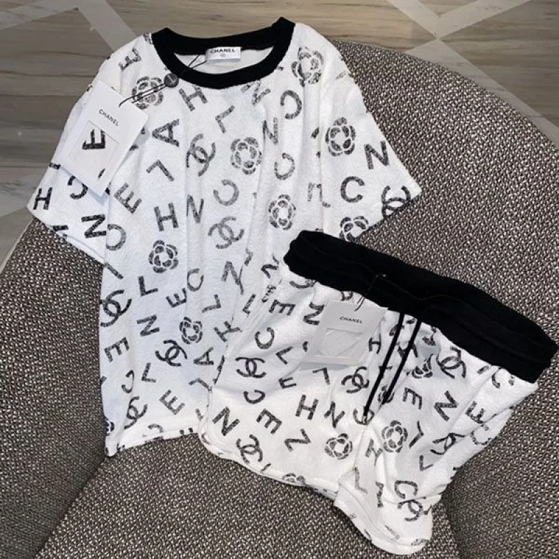 100%実物写真!シャネル ロゴ Tシャツ& ショーツ 上下セット コピー shz83729
