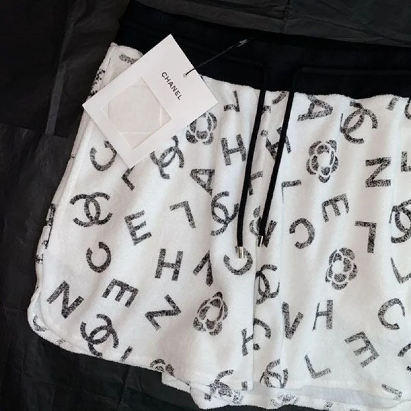 100%実物写真!シャネル ロゴ Tシャツ& ショーツ 上下セット コピー shz83729