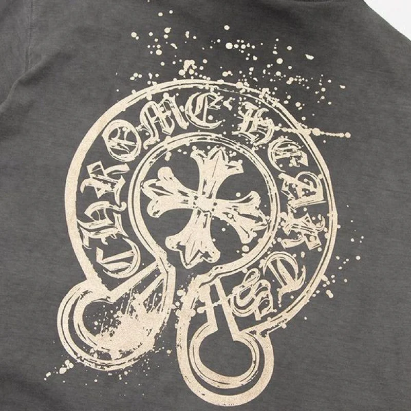 クロムハーツ 偽物ホースシュー バックプリントTシャツ Kua68010