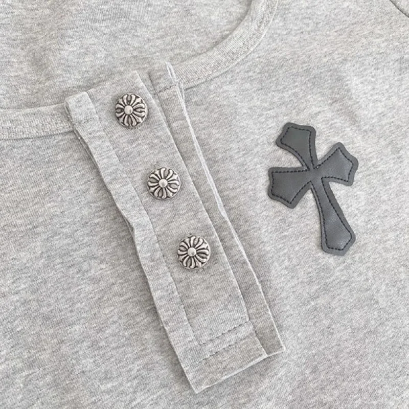 完売必至 クロムハーツ 偽物 クロス セメタリー Tシャツ Kue04006