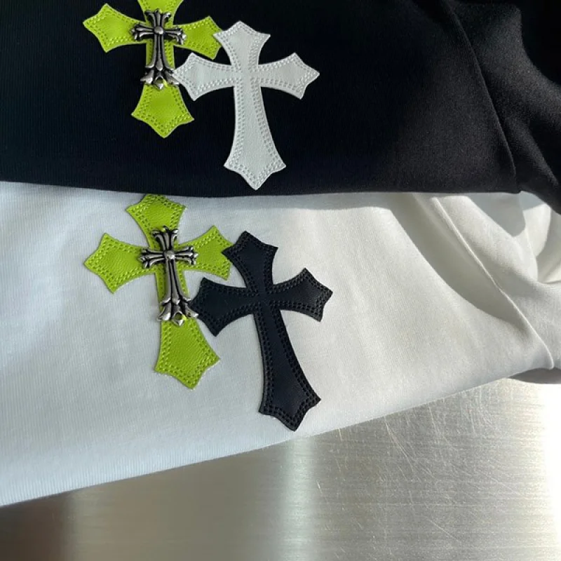 クロムハーツ セメタリークロス♪ロゴTシャツ 偽物 Kui88804