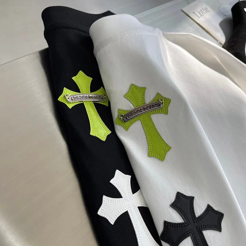クロムハーツ セメタリークロス♪ロゴTシャツ 偽物 Kui88804