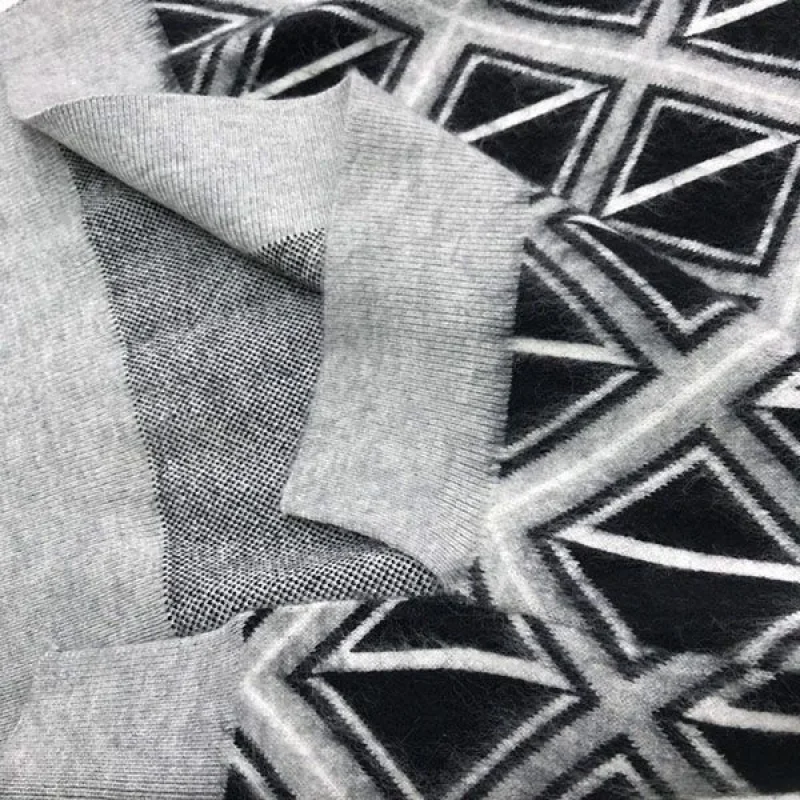 人気急上昇 ディオール カシミアロゴニット 偽物 deb63430