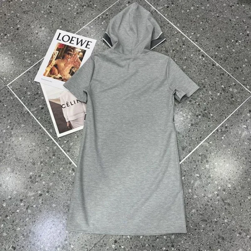 完売必至 ディオール☆Tシャツ 偽物 トップス ロゴ シンプル deg90231