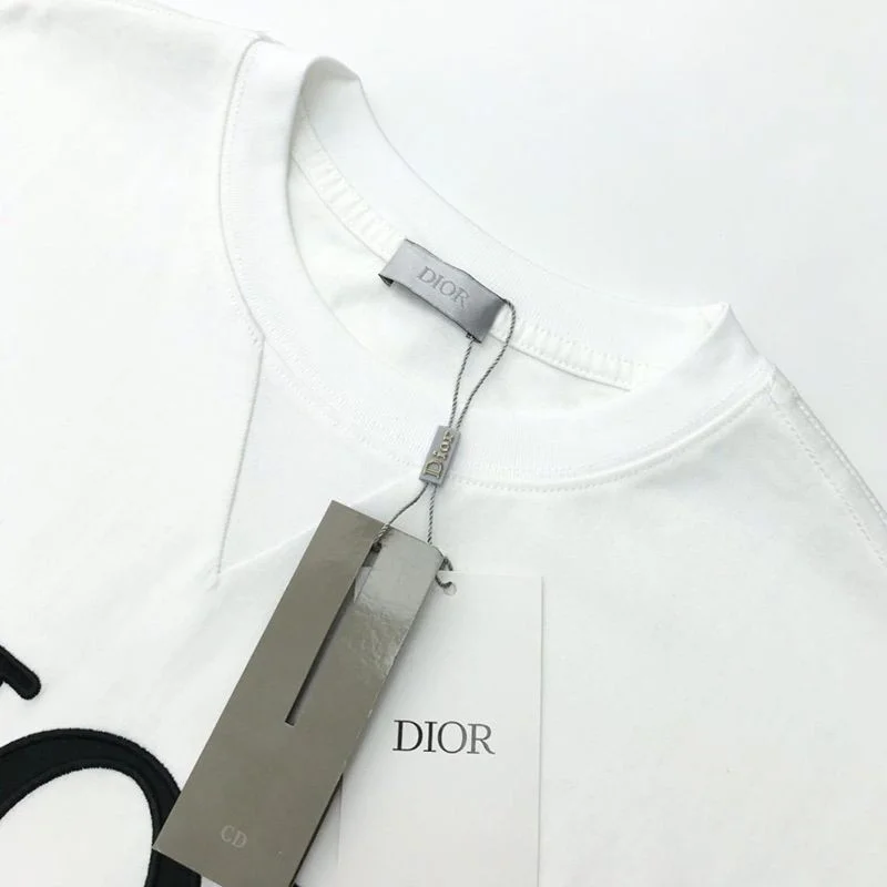 世界中で大人気♪ディオール 偽物◆上質 シンプル ロゴ刺繍入り コットンジャージー Tシャツ dev15358