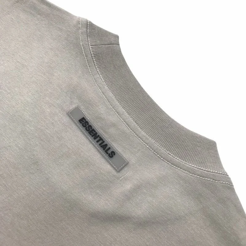 争奪戦 Fear of God エッセンシャルズ コピー キッズ半袖ロゴ入りTシャツ fed81908
