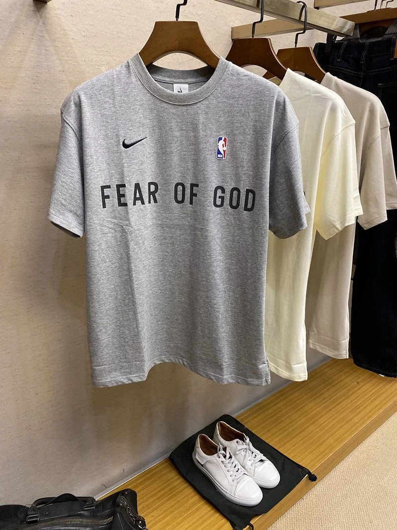 稀少フィアオブゴッド ナイキ NBA コラボ Tシャツ 偽物 fic82562