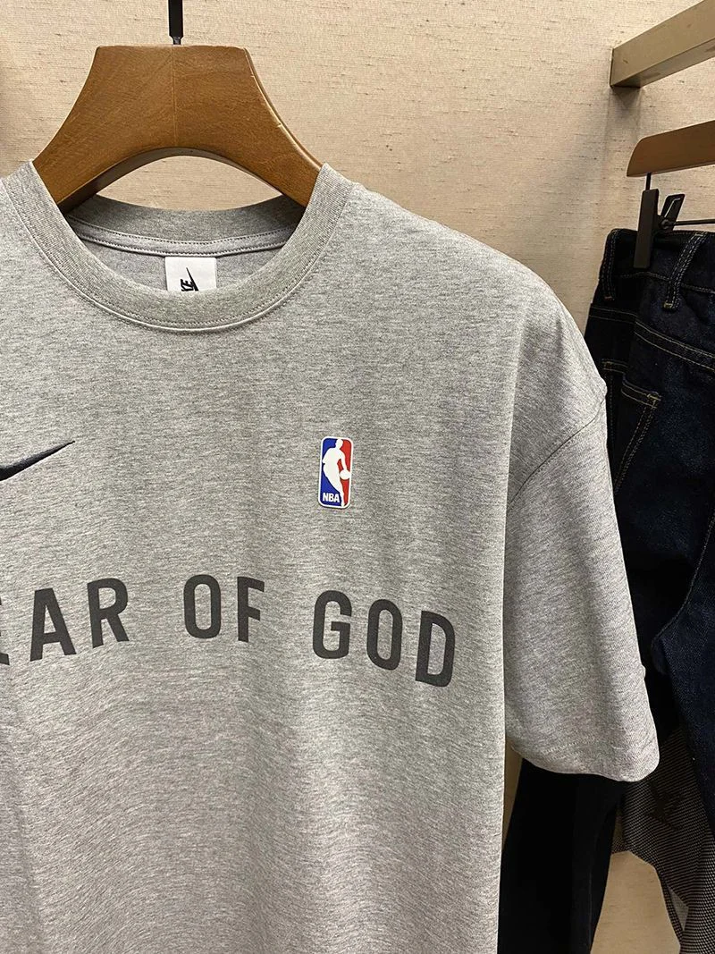 稀少フィアオブゴッド ナイキ NBA コラボ Tシャツ 偽物 fic82562