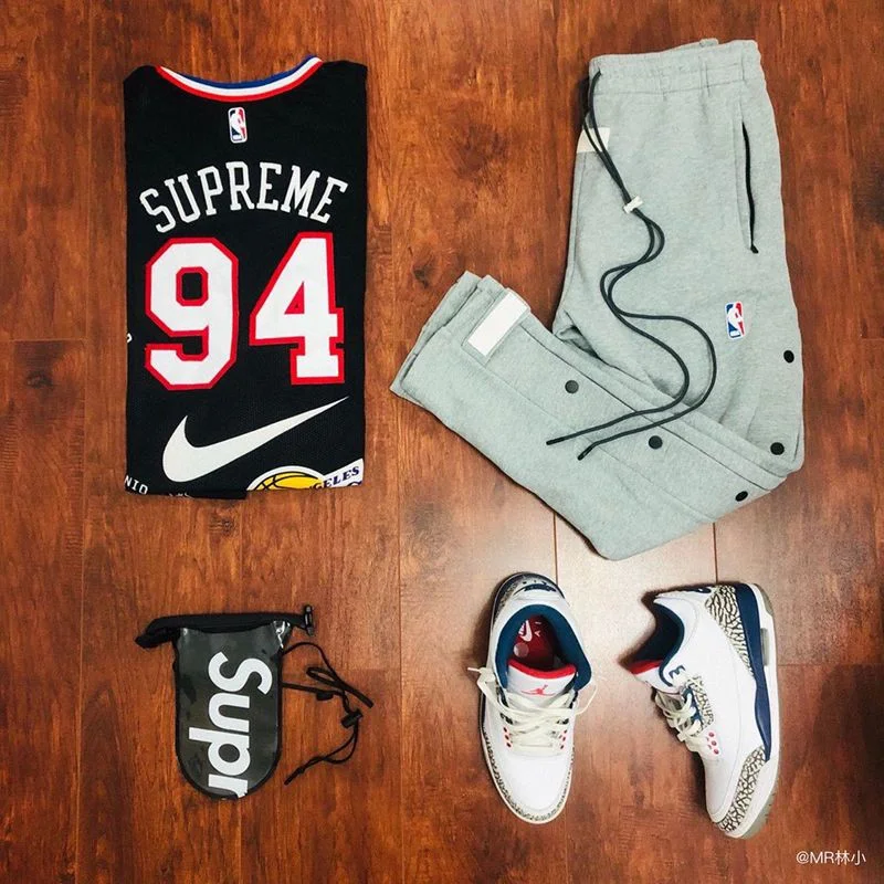 一目惚れ♪フィアオブゴッド ナイキ NBA コラボ スウェットパンツ コピー fid53774