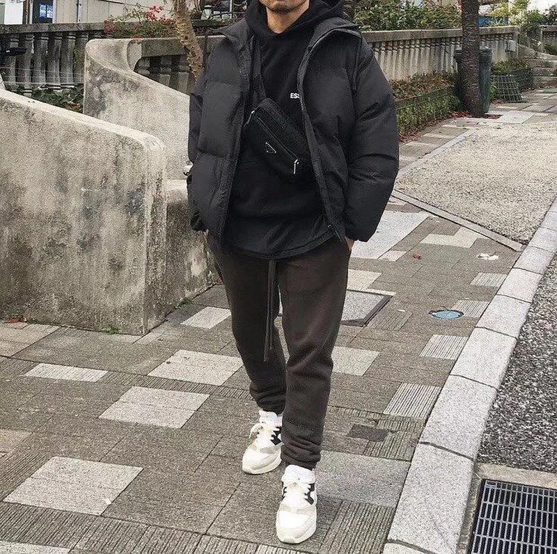 ★日本!!人気！フィアオブゴッド ESSENTIALS 偽物 レーザ ダウンジャケット fit77959
