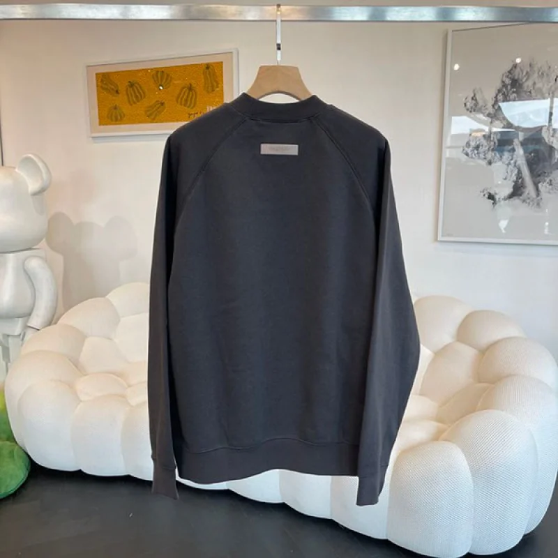 大人気!フィアオブゴッド ESSENTIALS 1977 ロゴ 長袖 Tシャツ コピー fiw95940