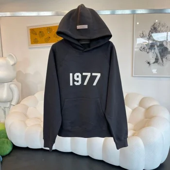 服 fiu57903 スーパーコピー