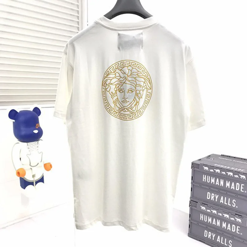 【フェンディ×ヴェルサーチ コピー】☆新作大人気コラボ☆ロゴTシャツ 白 半袖 FS7900AJKLF0ZNM