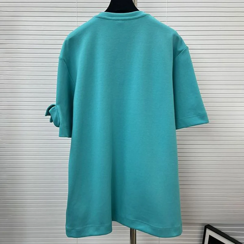 可愛いフェンディ 偽物 バゲット FFバックル付きコットンTシャツ feg90485