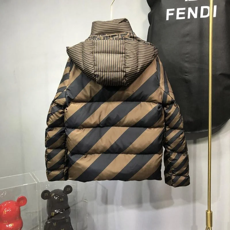 大人気！フェンディモンスター フード付 ダウンコピー ☆両面着用可能☆ fec77049