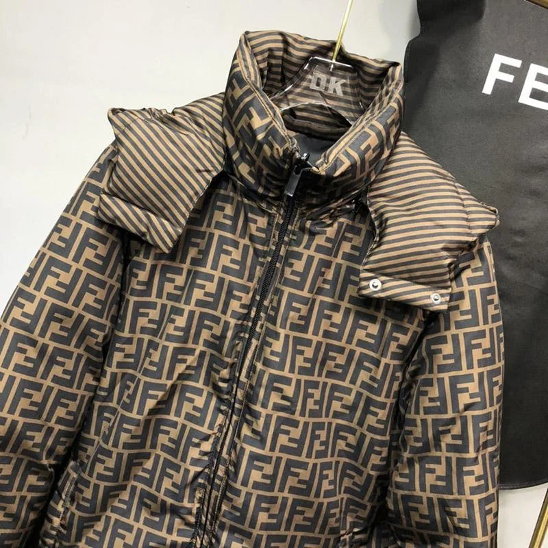 大人気！フェンディモンスター フード付 ダウンコピー ☆両面着用可能☆ fec77049