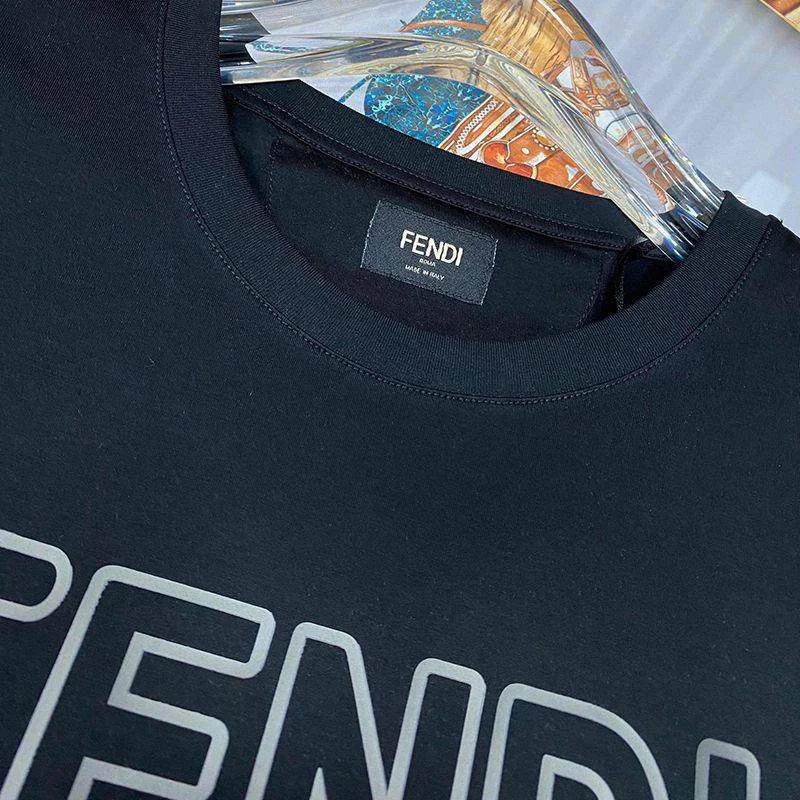 稀少 フェンディ ROMA ロゴ クルーネック コピー Tシャツ fez50771