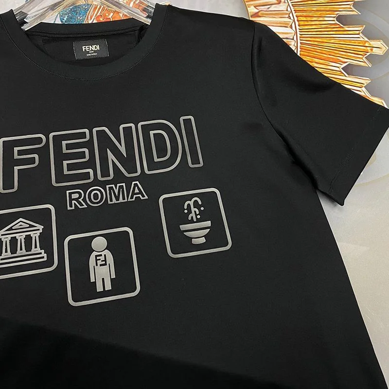 稀少 フェンディ ROMA ロゴ クルーネック コピー Tシャツ fez50771