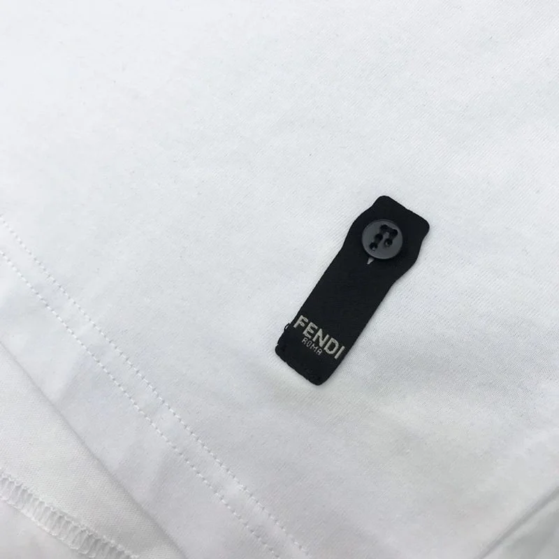 超話題!フェンディ モンスター コピーロゴ クルーネック Tシャツ fel80350
